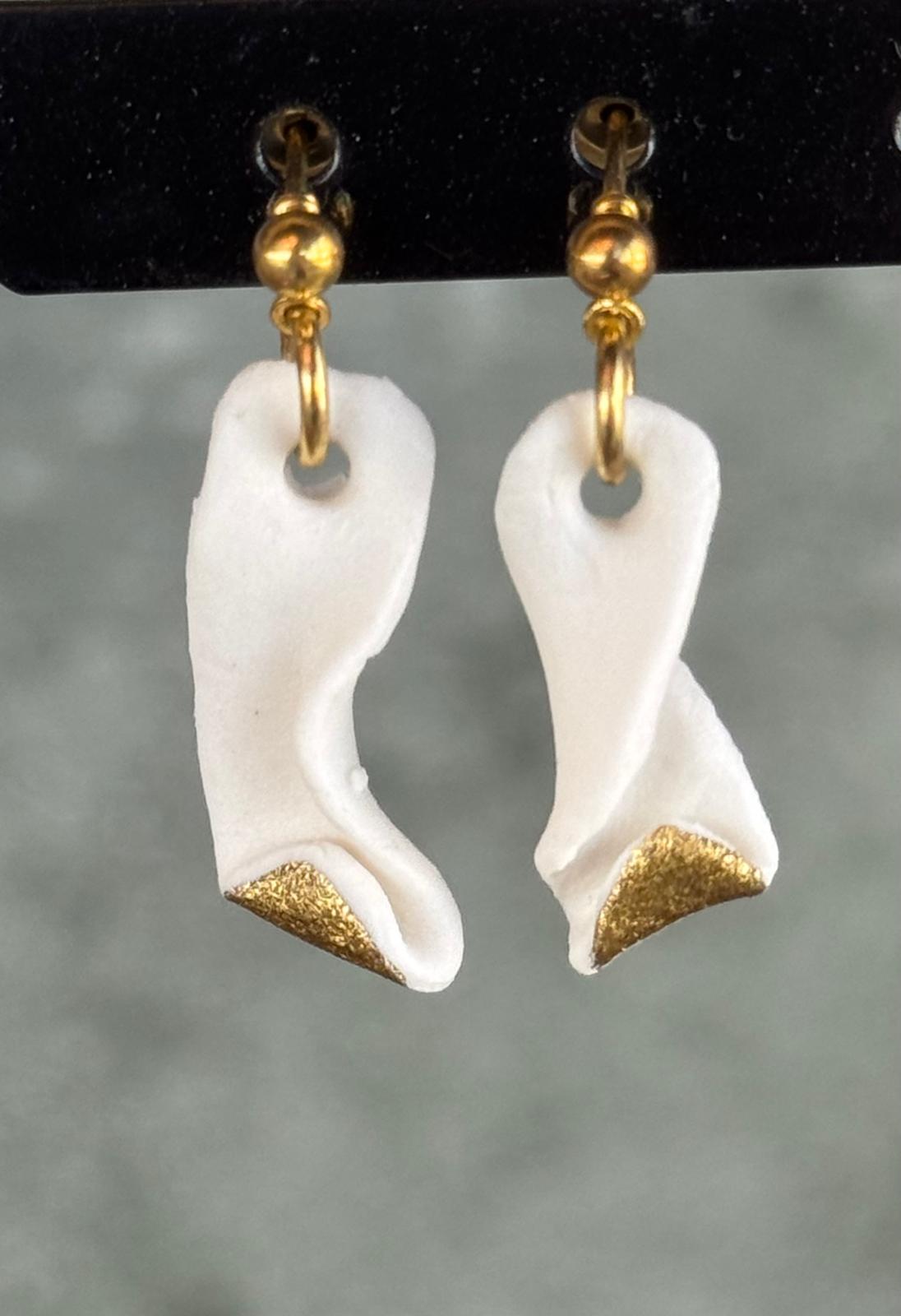 Oorring porselein twist