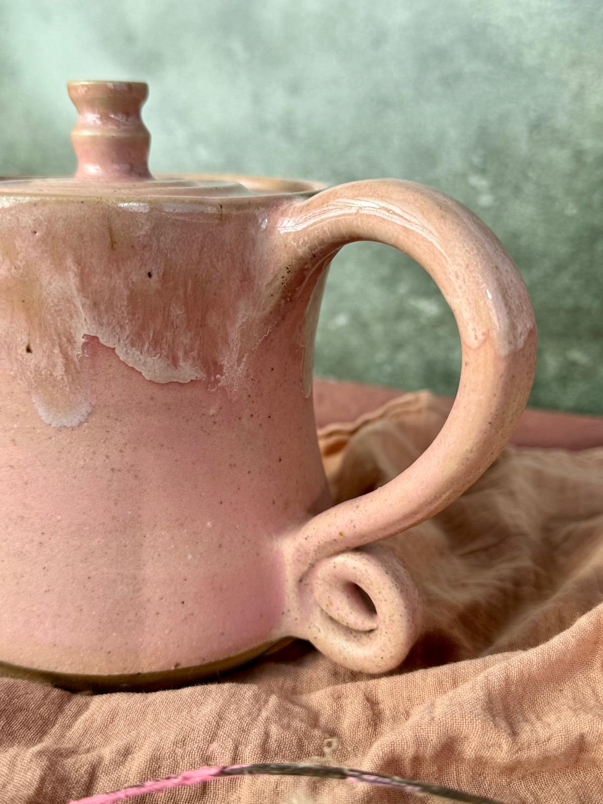 Theepot roze romantiek