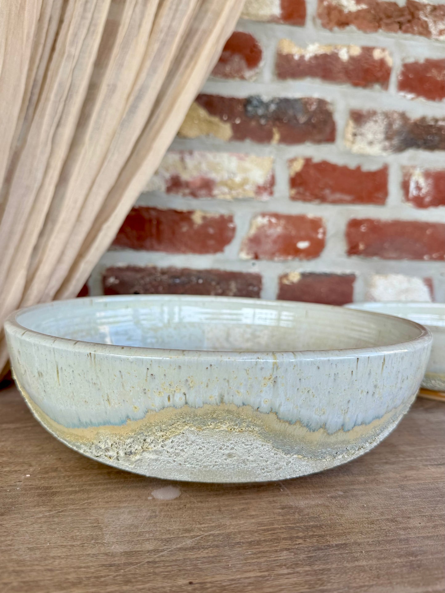 Big saladbowl rocky waves