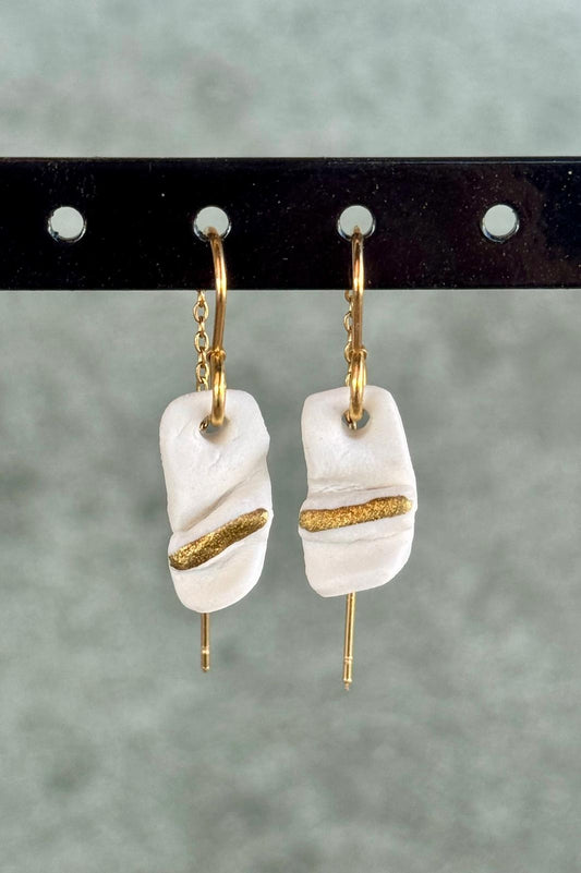 Oorring porselein gouden vouw