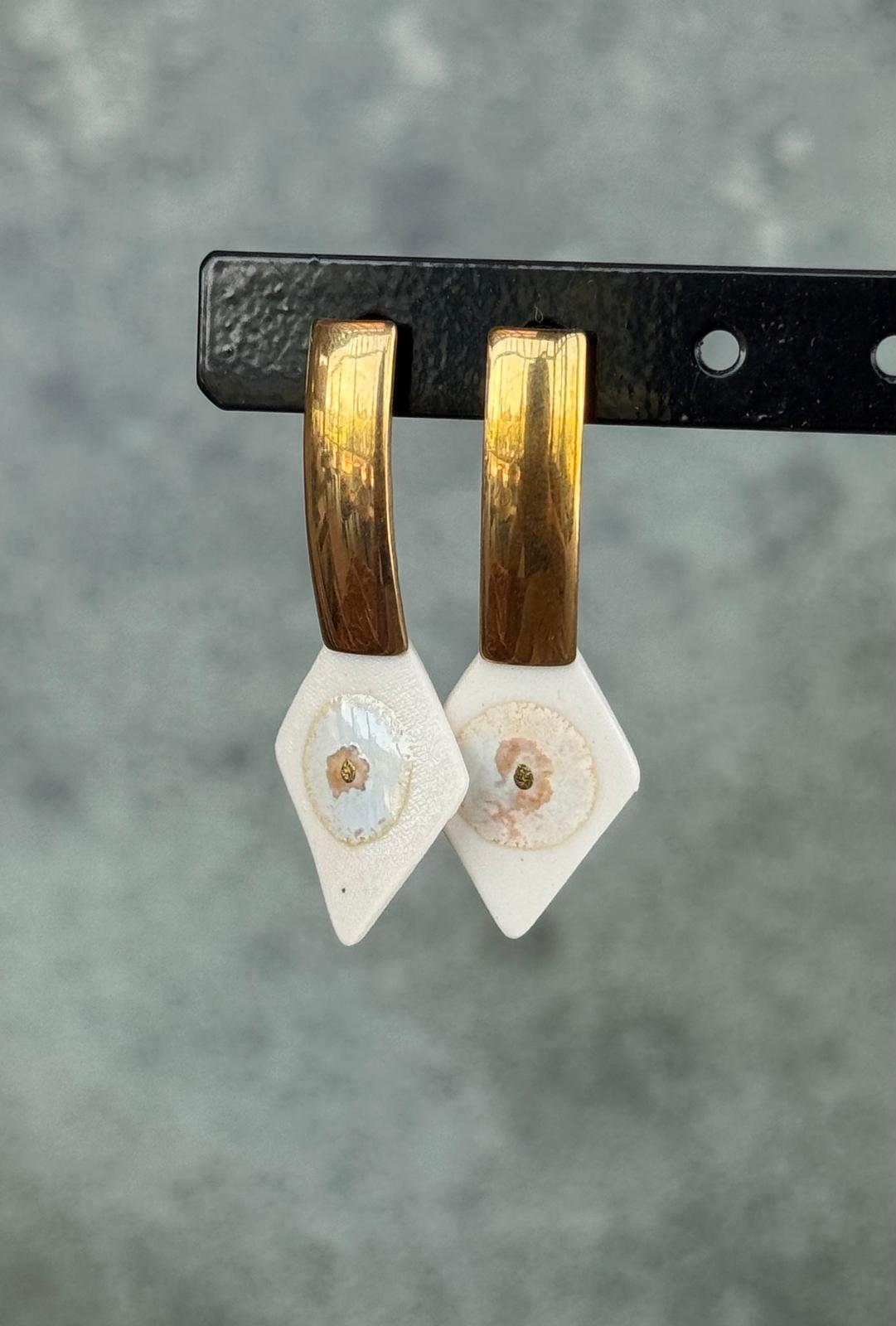 Oorring porselein ruit pastel