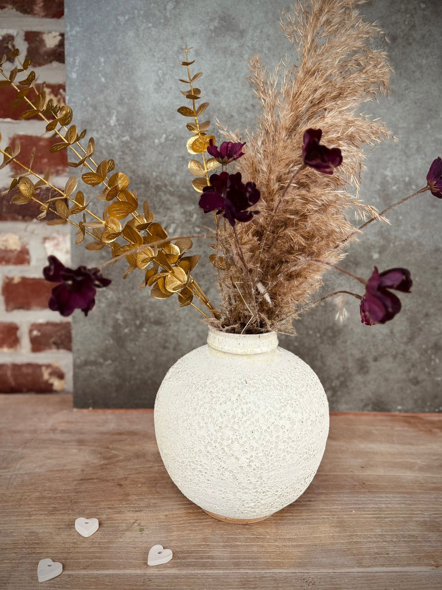 Magma vaas met blinkende hals