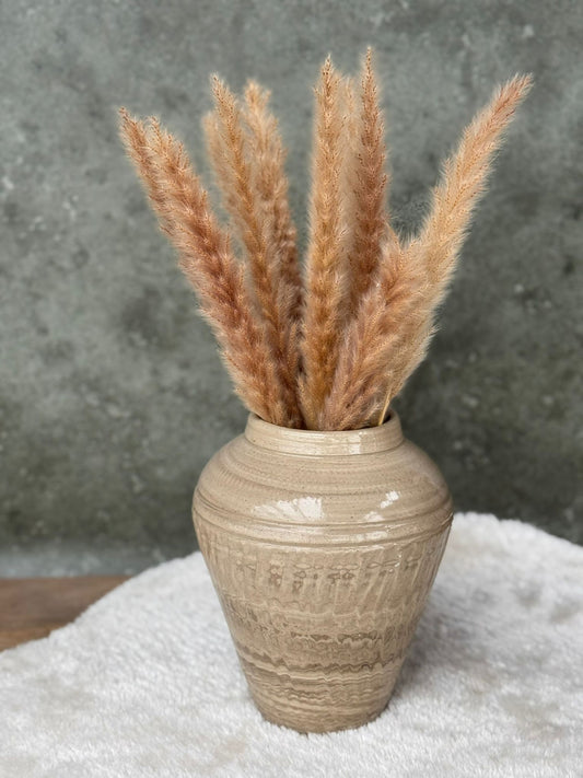 licht gemarmerde beige vaas met veel details